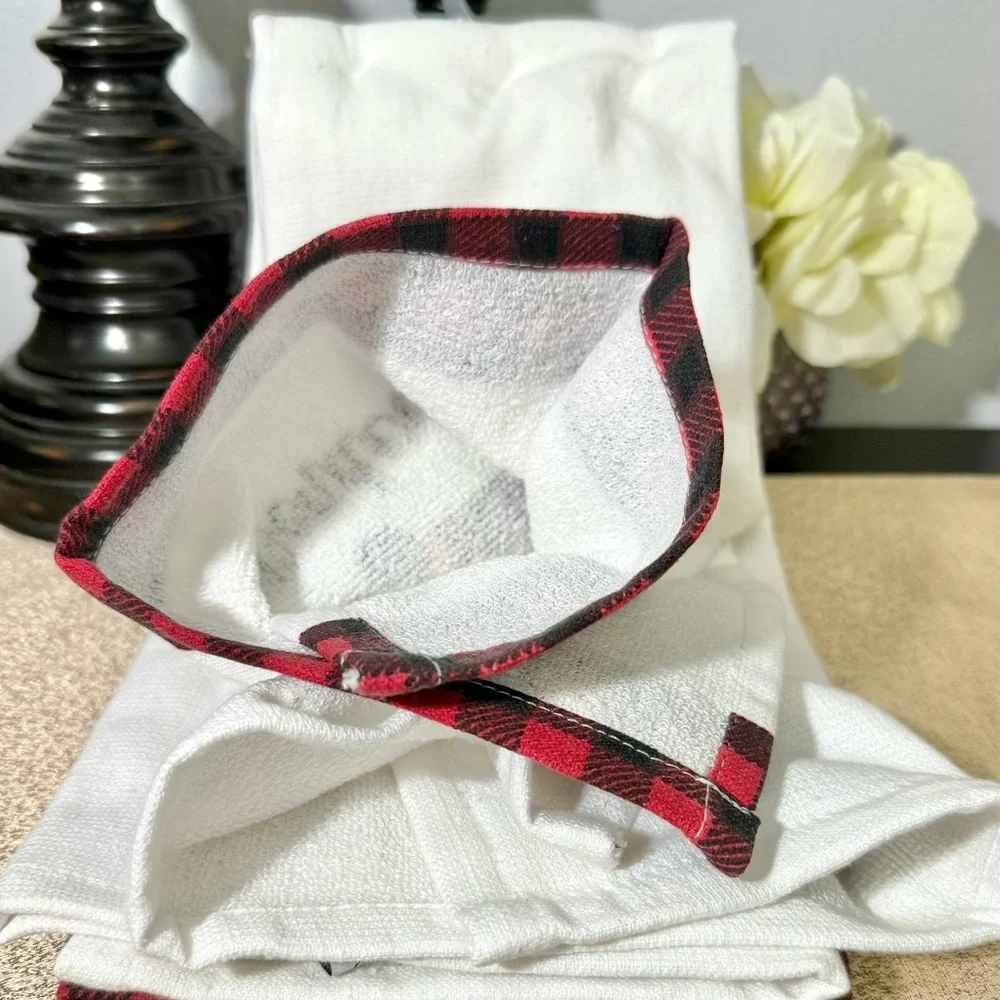 NWT Set of 2 It’s The Most Wonderful Time of The Year Plaid Kitchen Towels